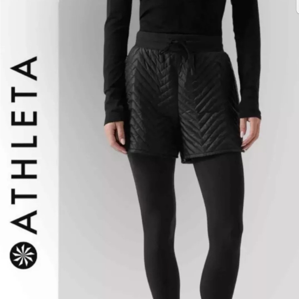 ATHLETA Apres  Ski Short  Zip Pockets Size  Black Women's